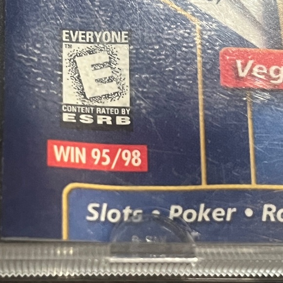 Monopoly Casino PC CD -ROM 40+ Games 1999 Vegas Thrills Hasbro Infogames . - Picture 2 of 6